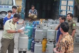 Doanh nghiệp gas đầu mối tiếp tay cho hàng lậu